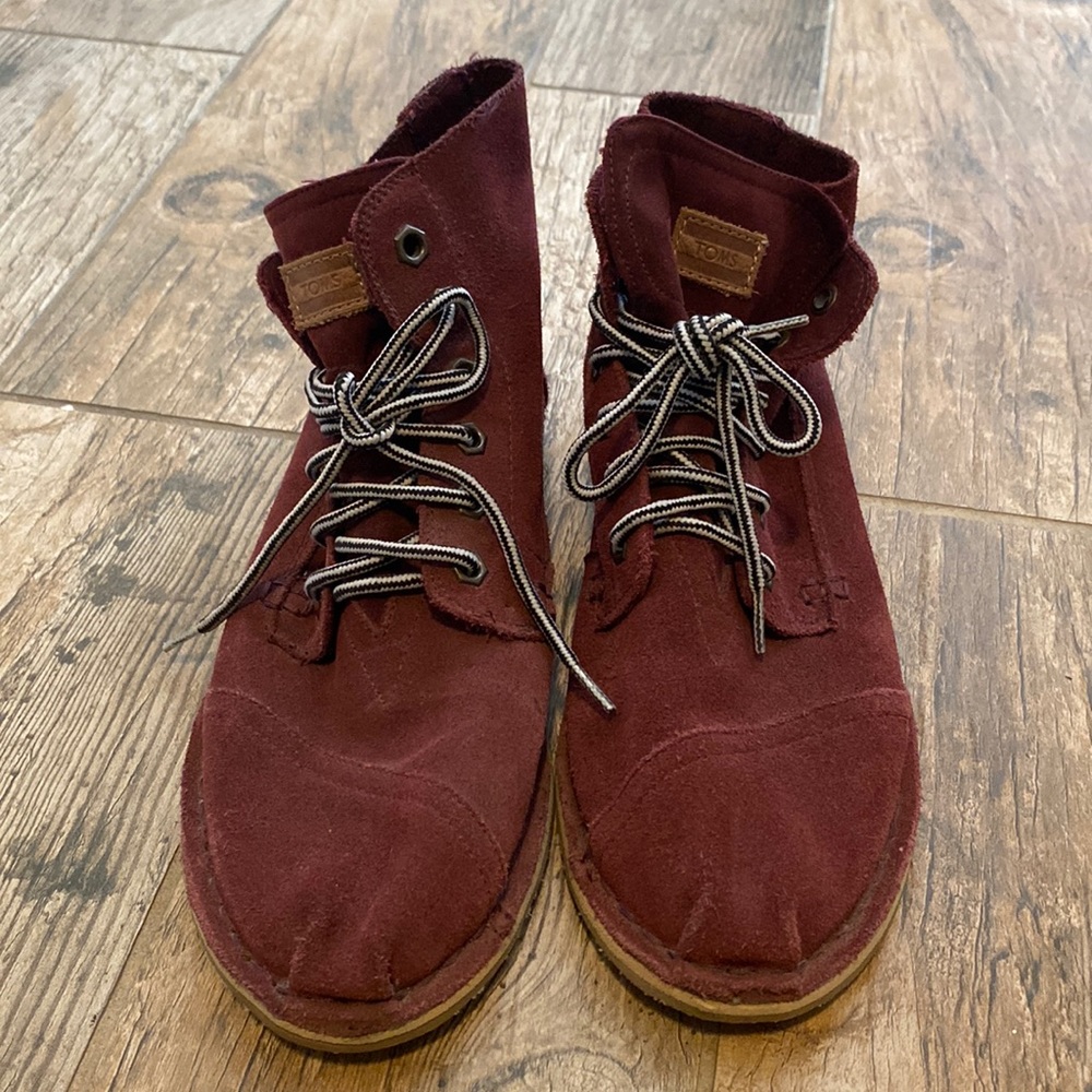 Toms high tops practically new